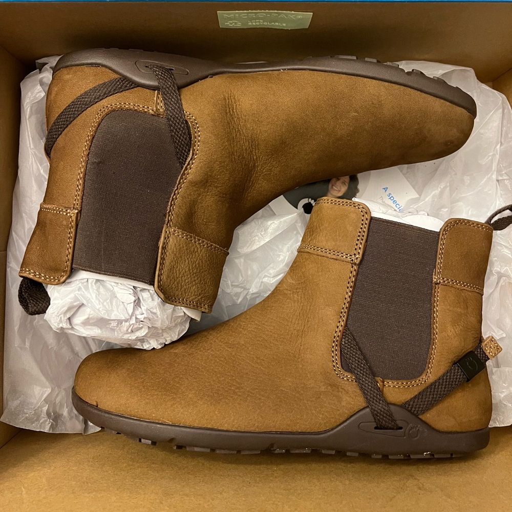 Women’s Xero Chelsea Boot size 8.5